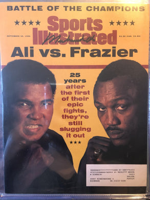 Muhammad Ali signed vintage SI Autographed Ali vs Frazier Boxing Magazine