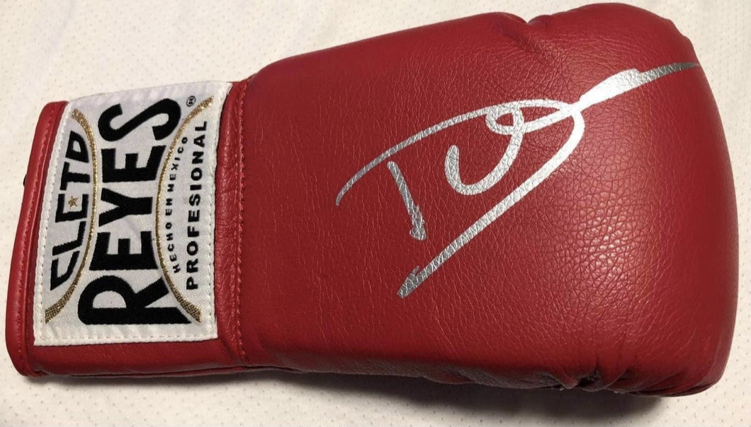Dolph Lundgren Autographed Everlast Boxing Glove