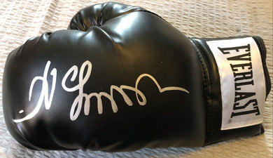 Oleksandr Usyk autographed Rare Boxing glove, signed in person with photo proof