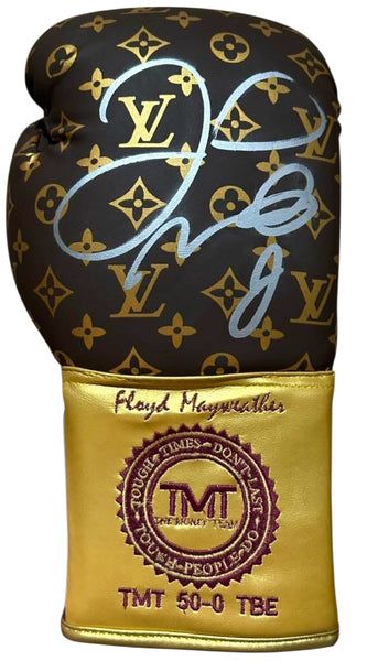 Iconsofboxing.com sells to VIP Collectibles