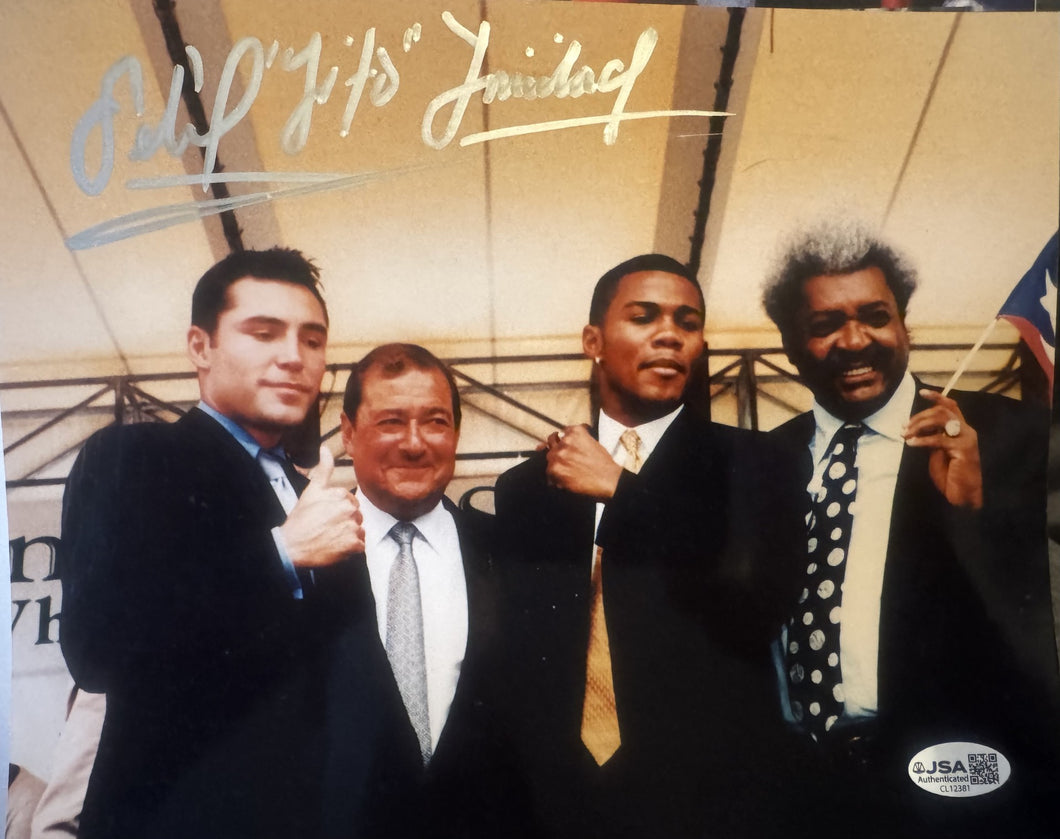 Felix Tito Trinidad signed autographed rare boxing photo of the great legendary fighter COA.