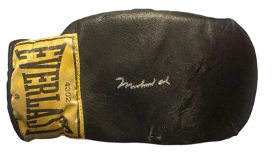 Muhammad Ali signed autographed in blk & silver Vintage speed bag boxing gloves COA