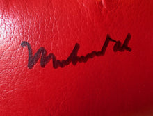 Muhammad Ali Autographed Vintage Everlast Red Boxing Glove Superstar Greetings certified SSG