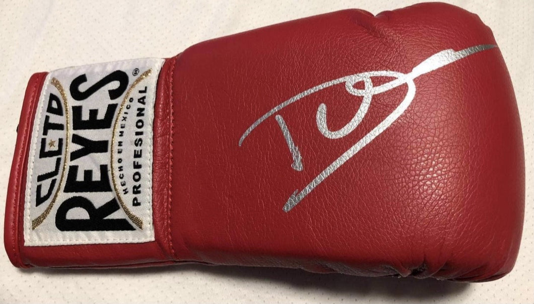 Dolph Lundgren Autographed Everlast Boxing Glove 