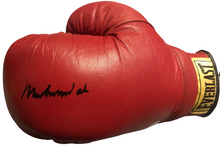Muhammad Ali signed 16oz Rare vintage Everlast yellow label boxing glove Certified.