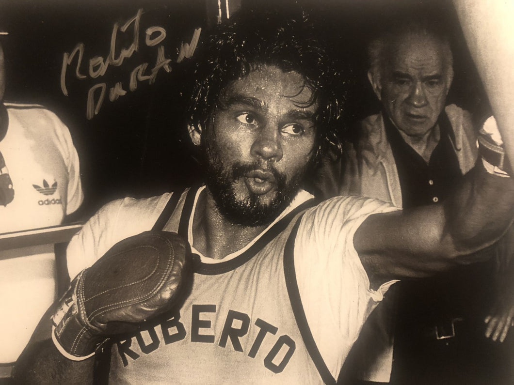 Roberto Duran Autographed Signed boxing 8x10 training photo