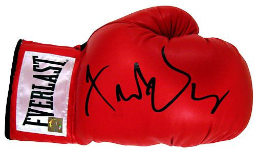 Fernando Vargas Autographed Everlast Boxing Glove, Comes with Photo of Signing
