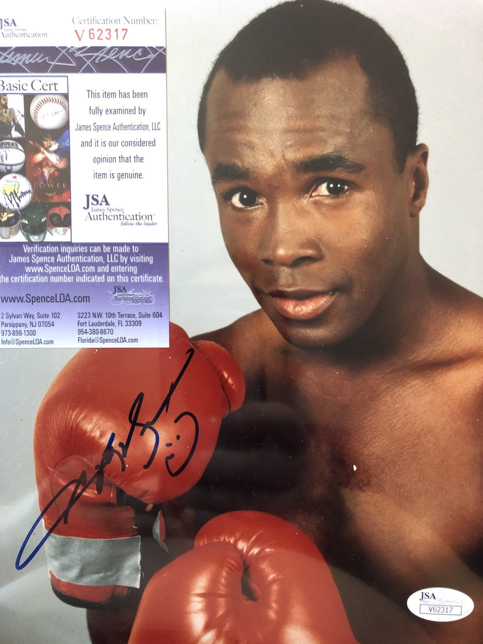 Sugar Ray Leonard Autographed 8x10 Boxing Photo Signed with JSA Cert