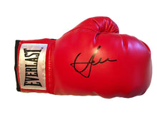 Boxer Vasyl Lomachenko Autographed Everlast Boxing Glove in Black Signature