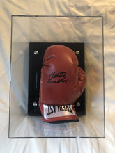 Roberto Duran autographed signed Everlast Red/Blk boxing gloves.